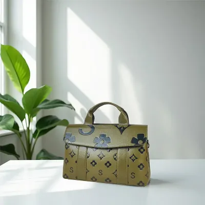 LIGHT LUXURY SHOULDER BAG